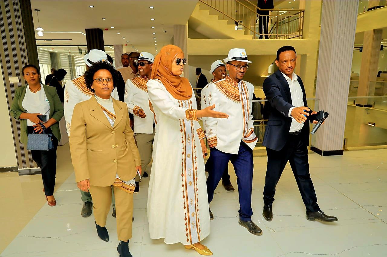 Guests visit the public service hall.
