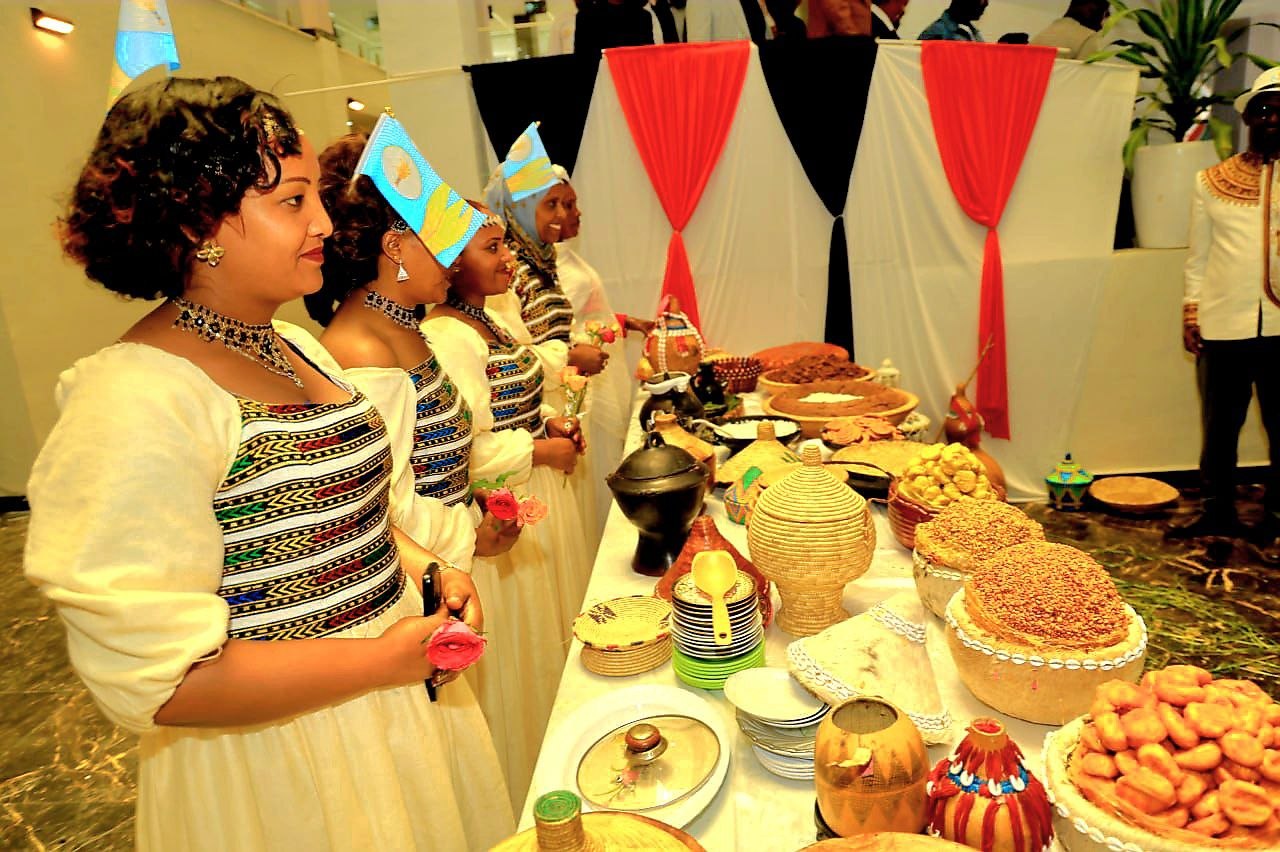Guests at the reception counter.